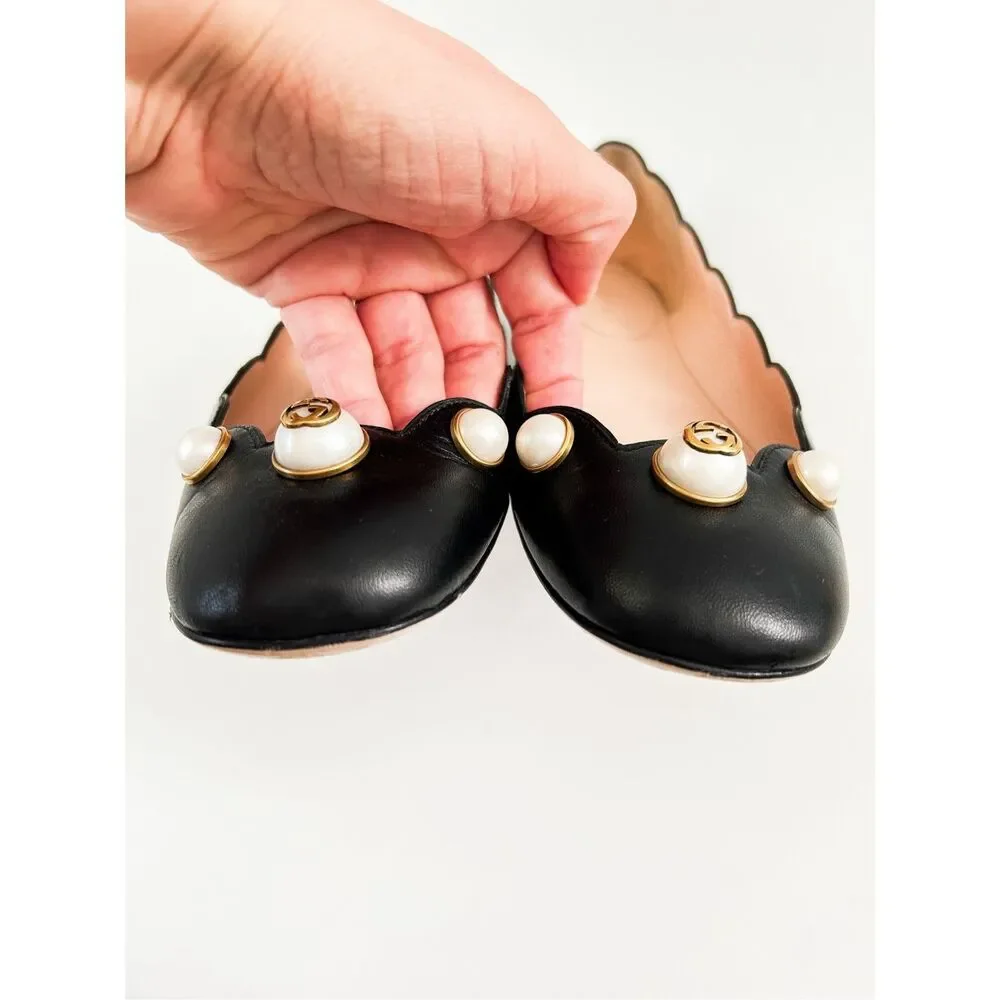 Gucci Black Scalloped Pearl-Embellished Leather Flats